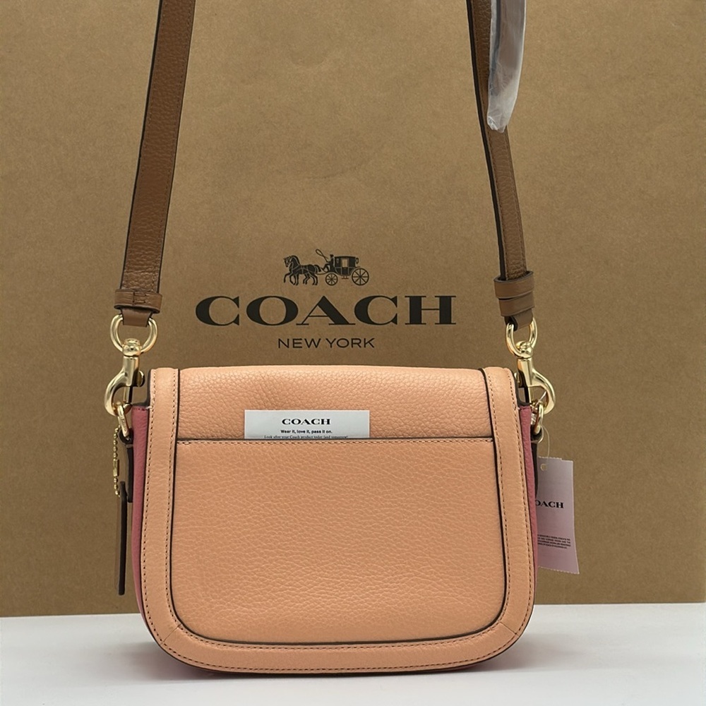 Coach Saddle Bag In Colorblock With Horse And Carriage - Picture 15 of 16